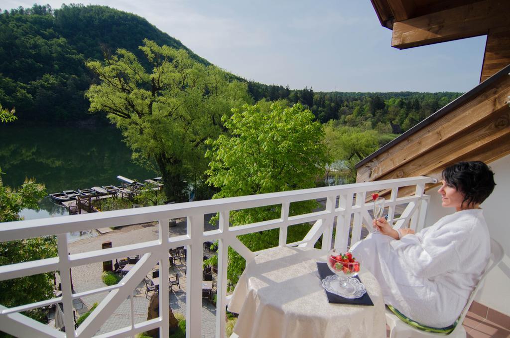 Seehotel Sparer Апиано сула Страда дел Вино Екстериор снимка